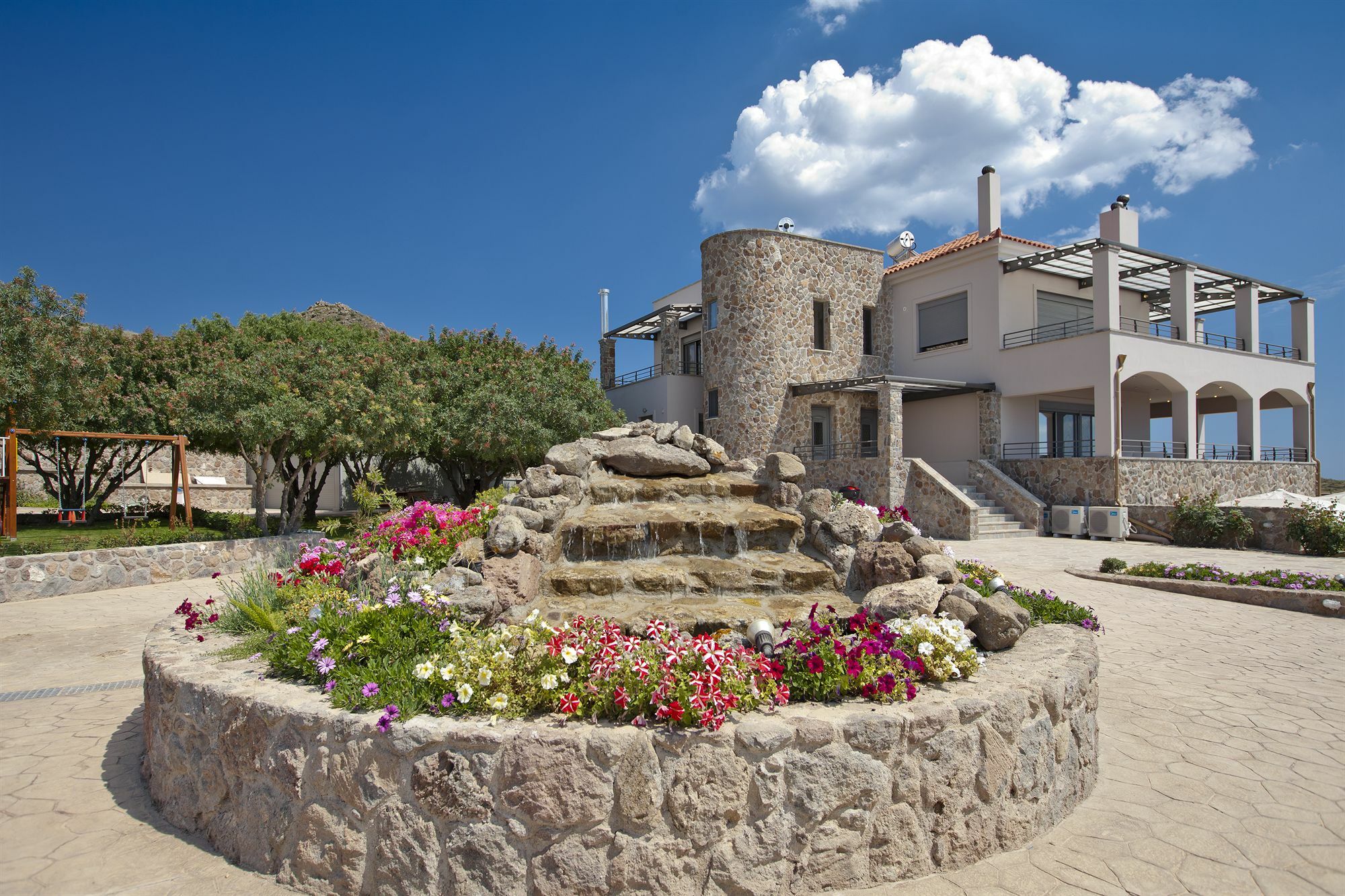 Marini Luxury Apartments And Suites Aegina Exterior foto