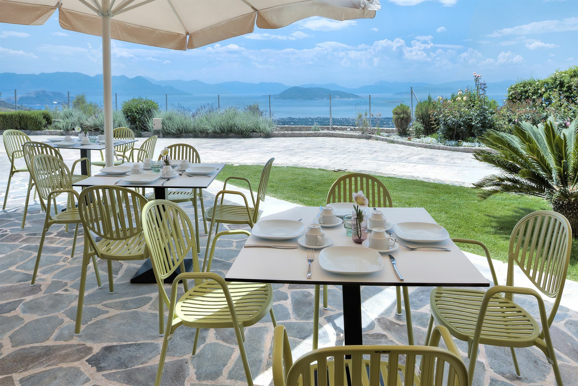 Marini Luxury Apartments And Suites Aegina Exterior foto